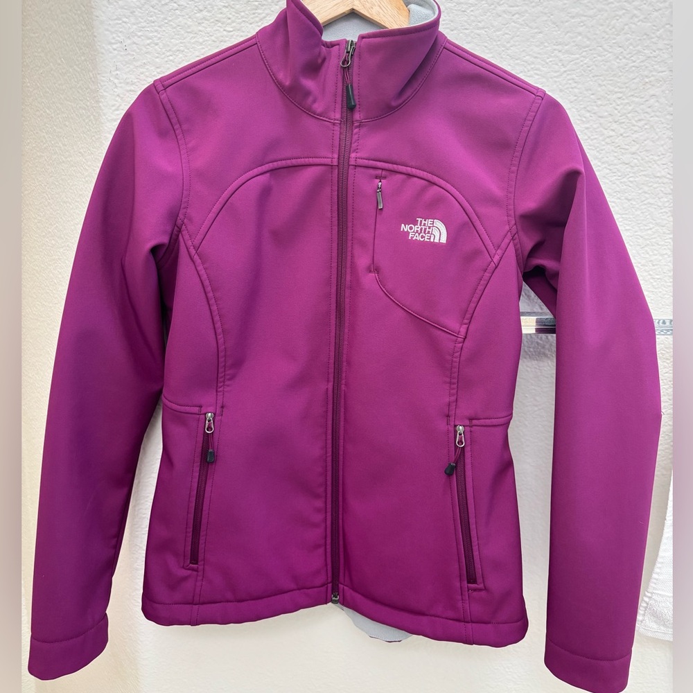 The North Face Women's Magenta Ski Jacket